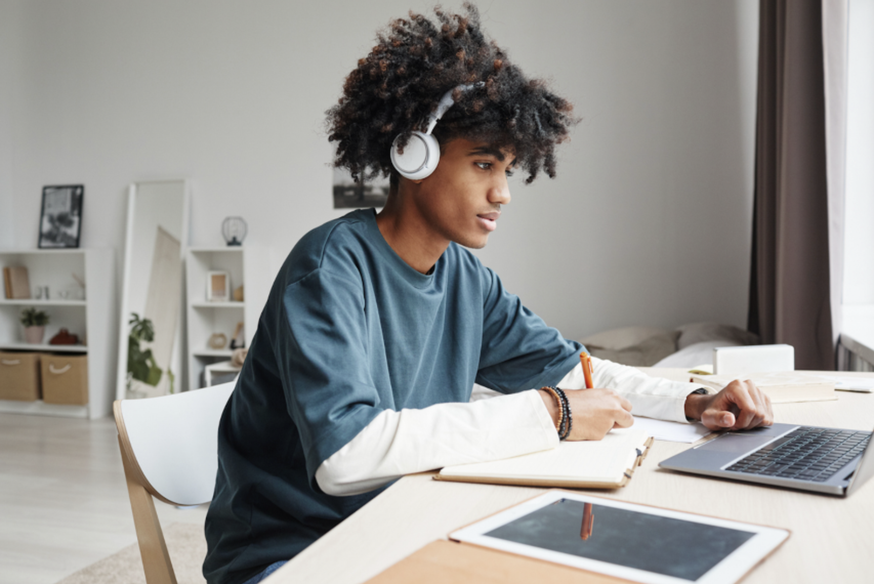 How Personalized Tutoring Helps Your Teen Master the SAT or ACT